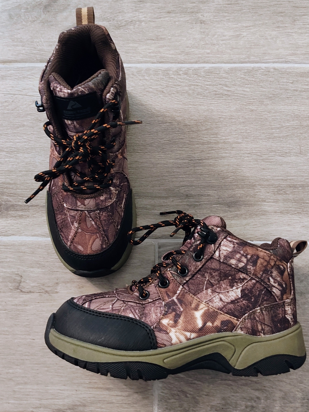 Ozark Trail Black Rubber Outsole Hiking Boot